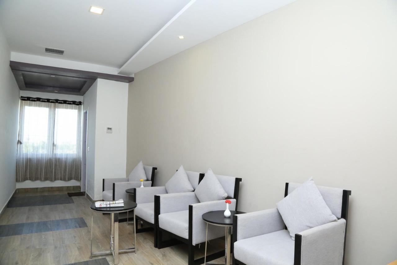 Hotel Queens Inn Velankanni Exterior photo