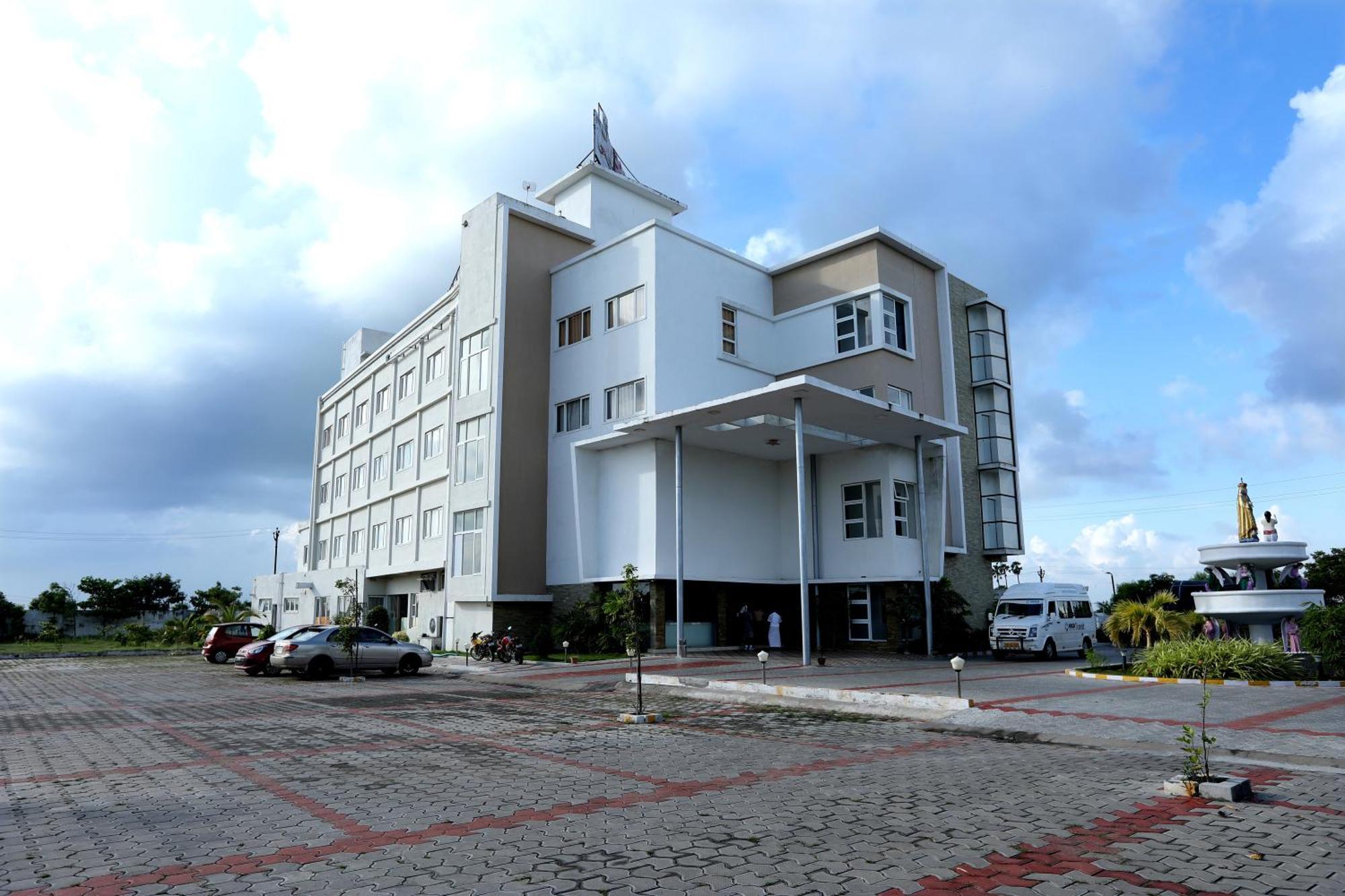 Hotel Queens Inn Velankanni Exterior photo