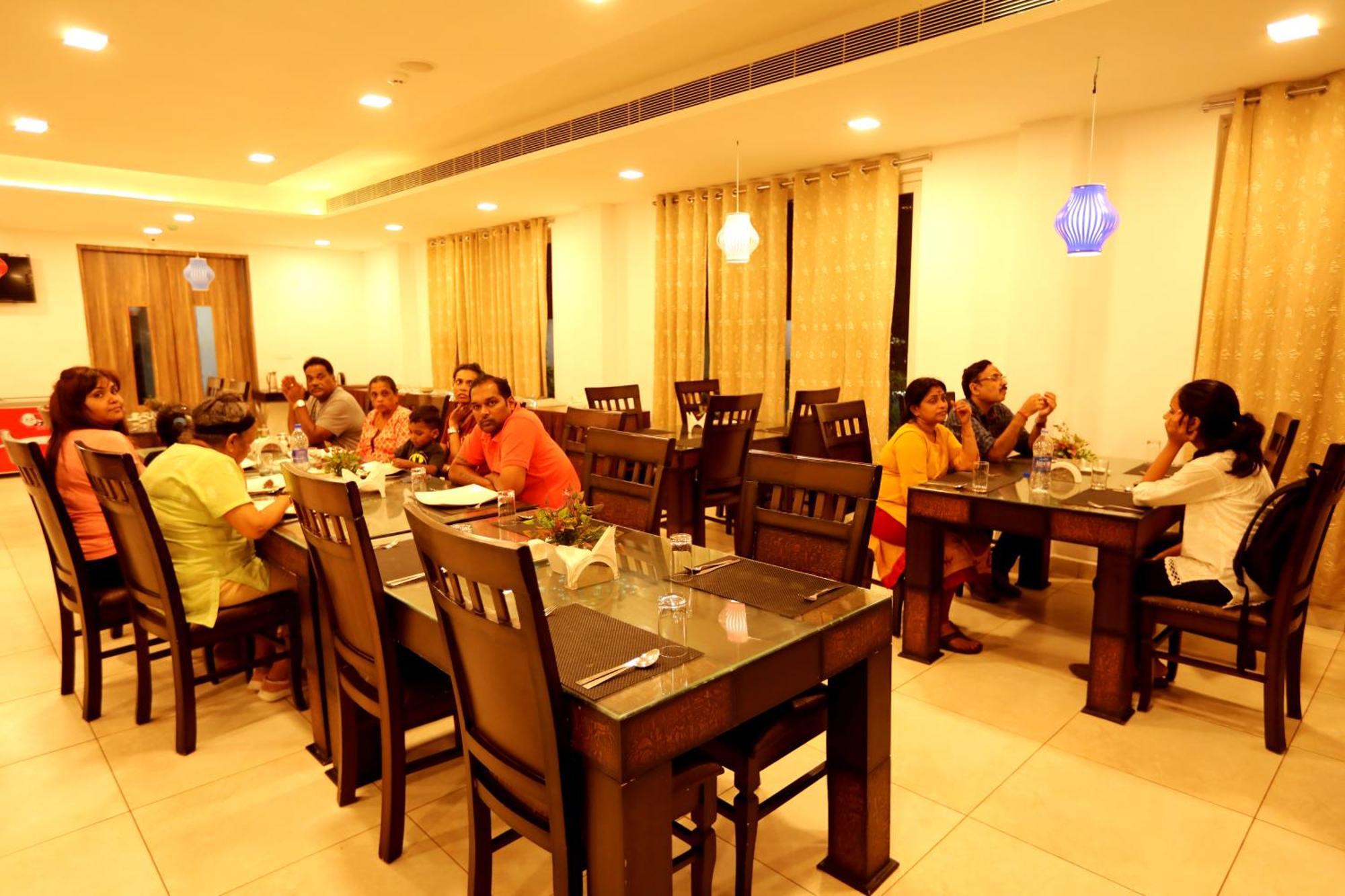 Hotel Queens Inn Velankanni Exterior photo