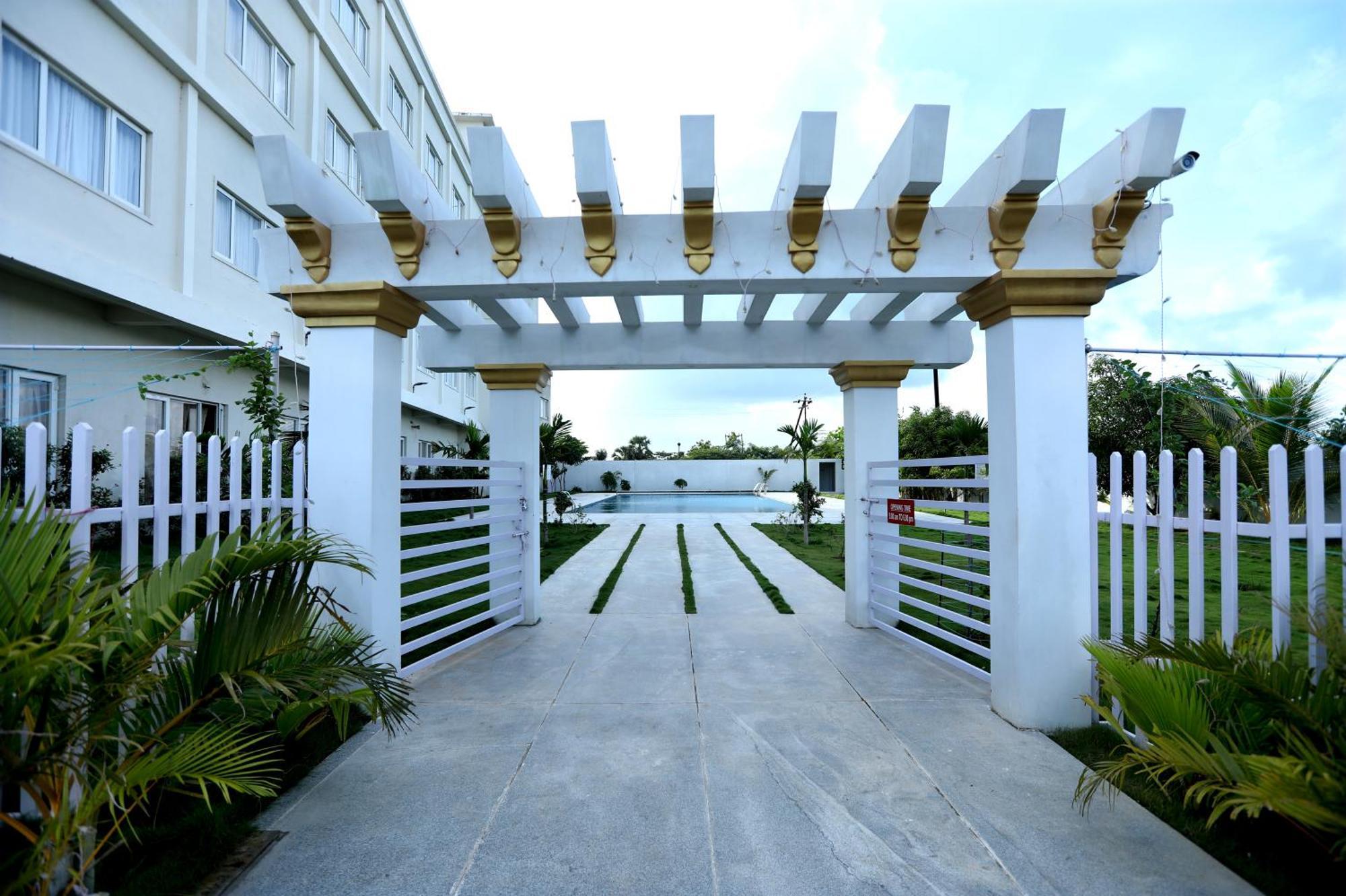 Hotel Queens Inn Velankanni Exterior photo