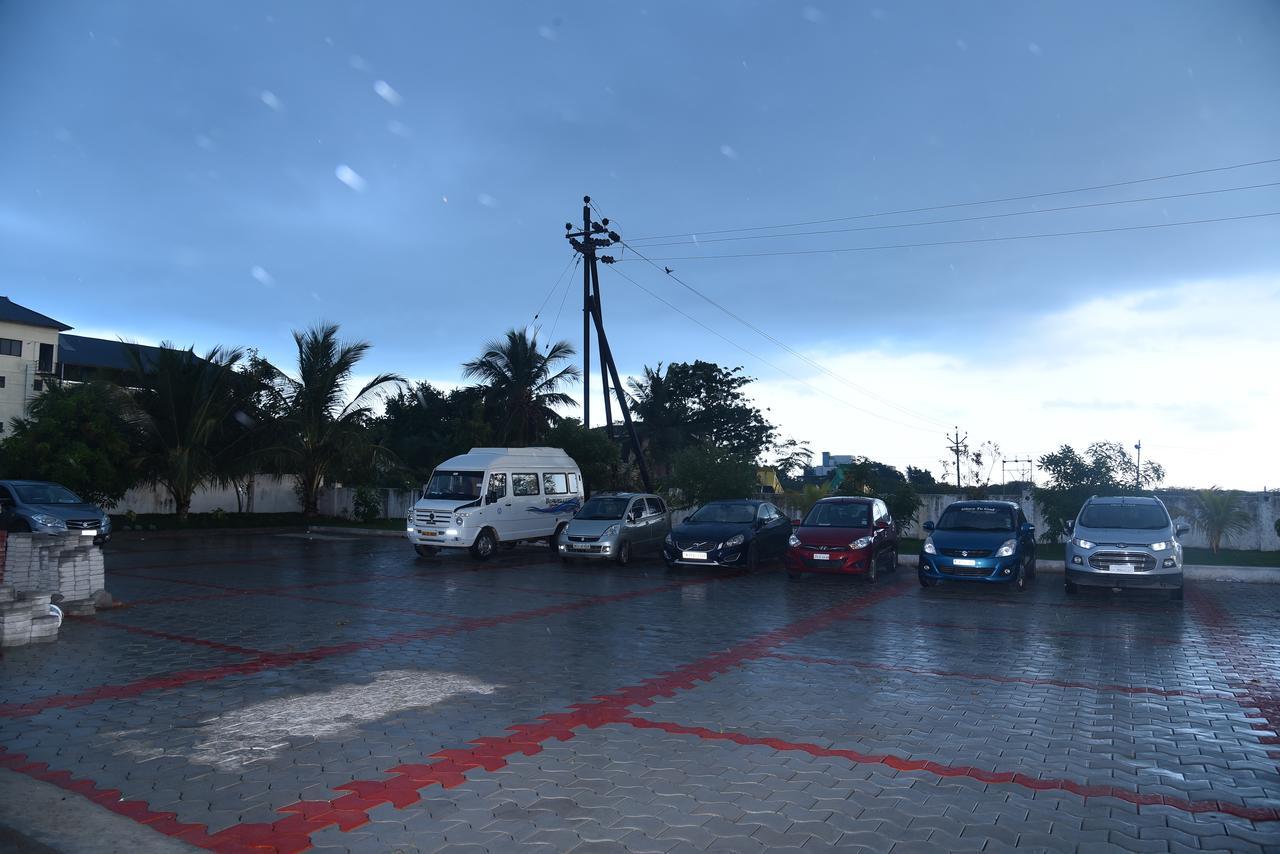 Hotel Queens Inn Velankanni Exterior photo