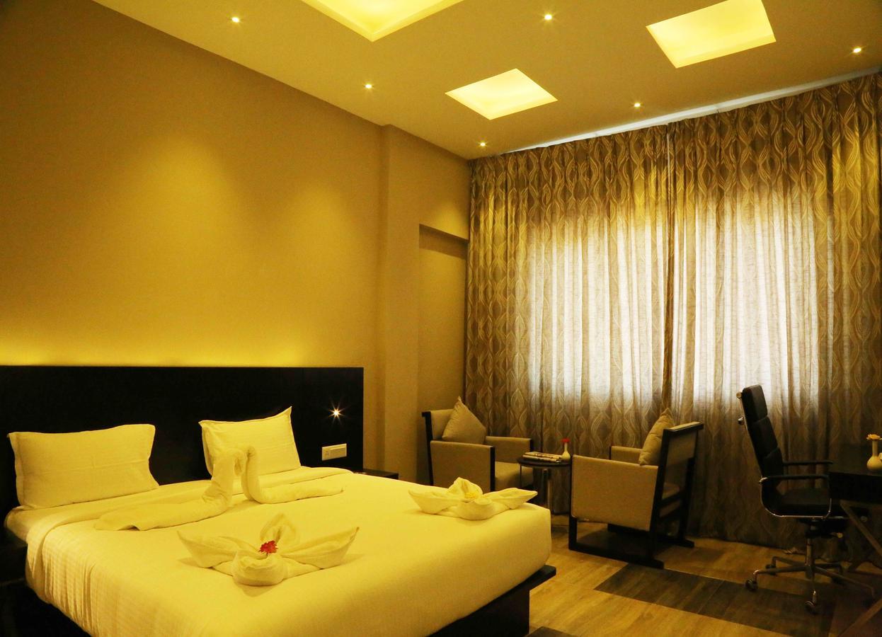 Hotel Queens Inn Velankanni Exterior photo